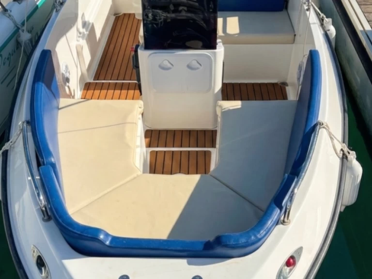 Motorboat to hire El Puerto de Santa María at the best price