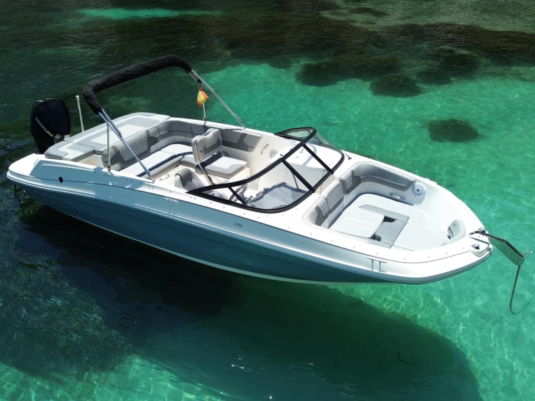 Charter a Bayliner VR6 OB in Ibiza Town on Samboat