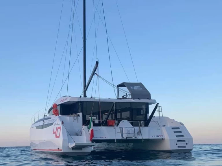Catamaran hire in Zadar -  Delta F40-XT