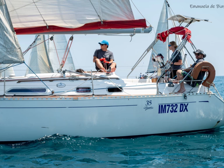 Hire Sailboat Dufour with a boat licence