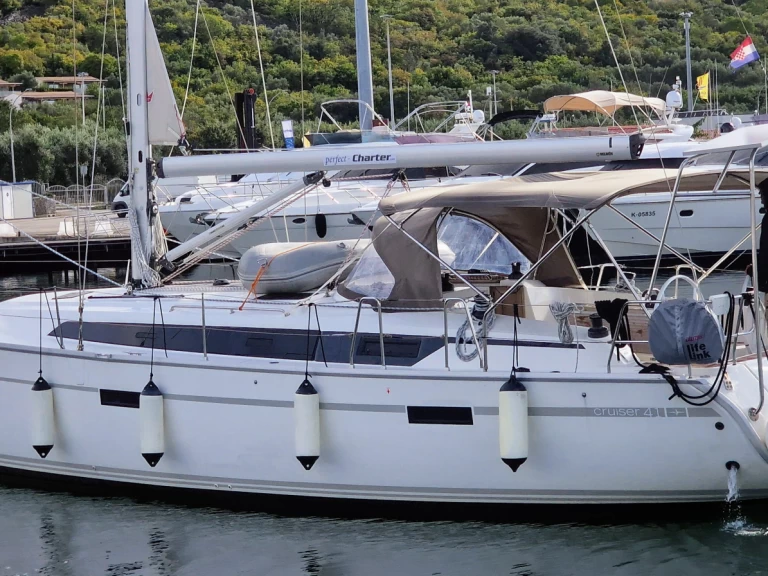 Hire Sailboat with or without skipper Bavaria Punat