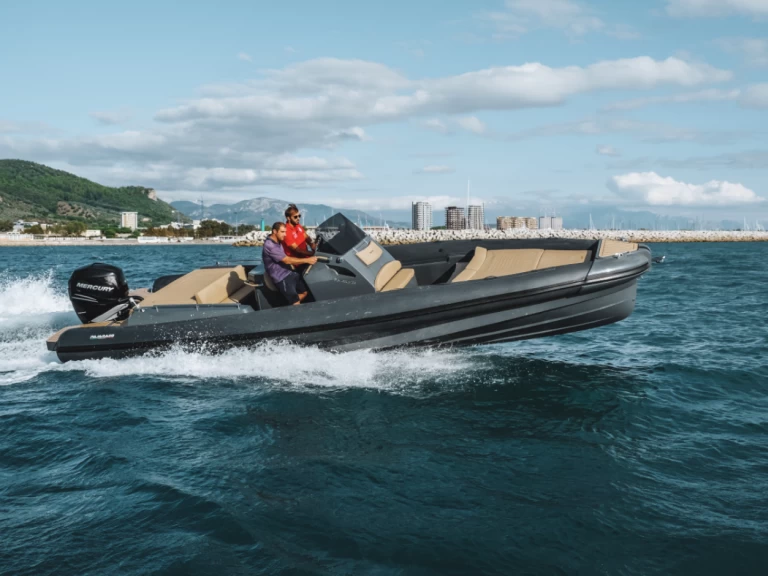 Yacht hire La Spezia cheap 28