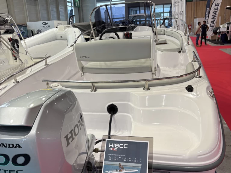 Hire Motorboat with or without skipper 4XC Saint-Florent