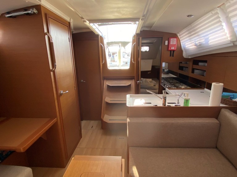 Sailboat to hire Palma de Mallorca at the best price