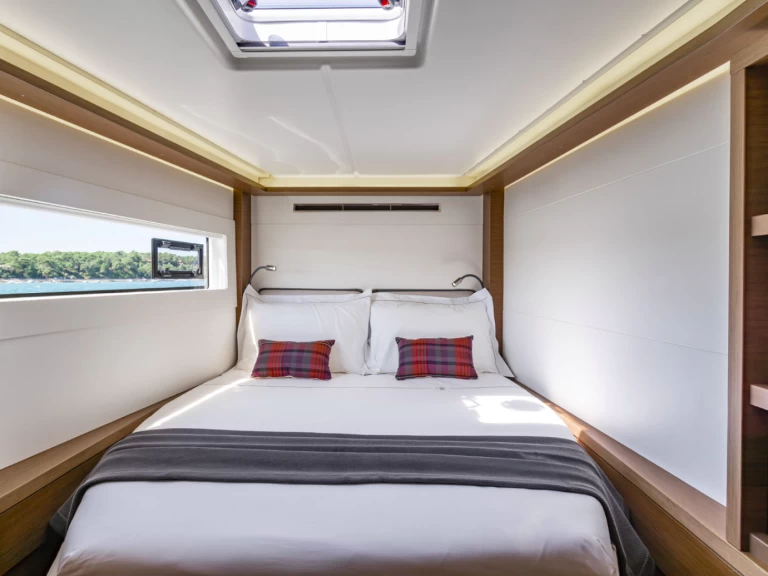 Yacht hire Seget Donji cheap Lagoon 46