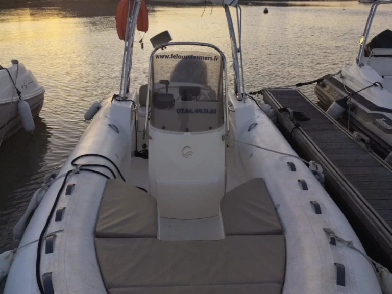 RIB to hire Châtelaillon-Plage at the best price