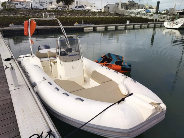 Capelli Tempest 600 charter bareboat or skippered in  Châtelaillon-Plage