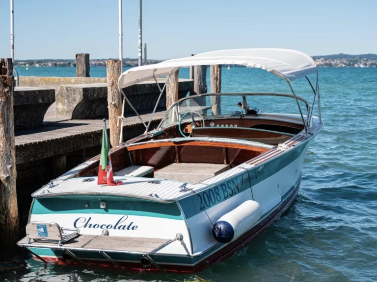 Hire Motorboat with or without skipper cantiere archetti Lovere