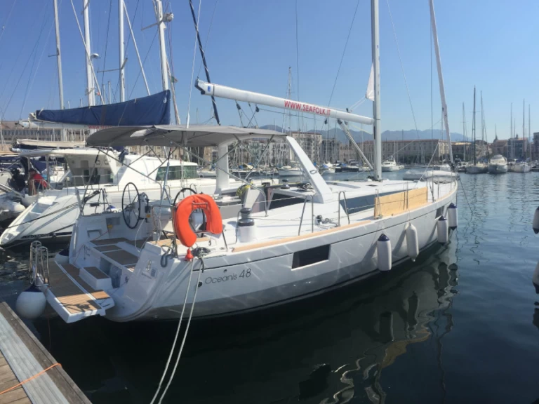 Hire a Bénéteau Oceanis 48 Marsala