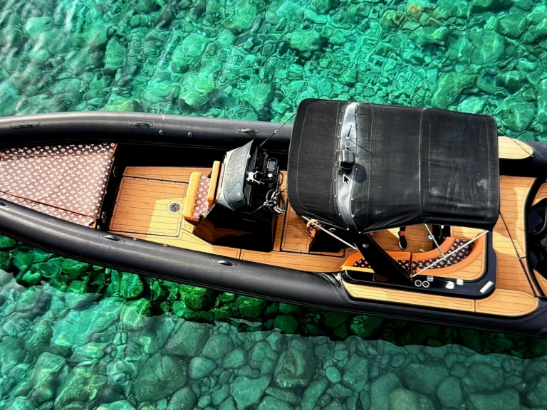 RIB to hire Parikia at the best price