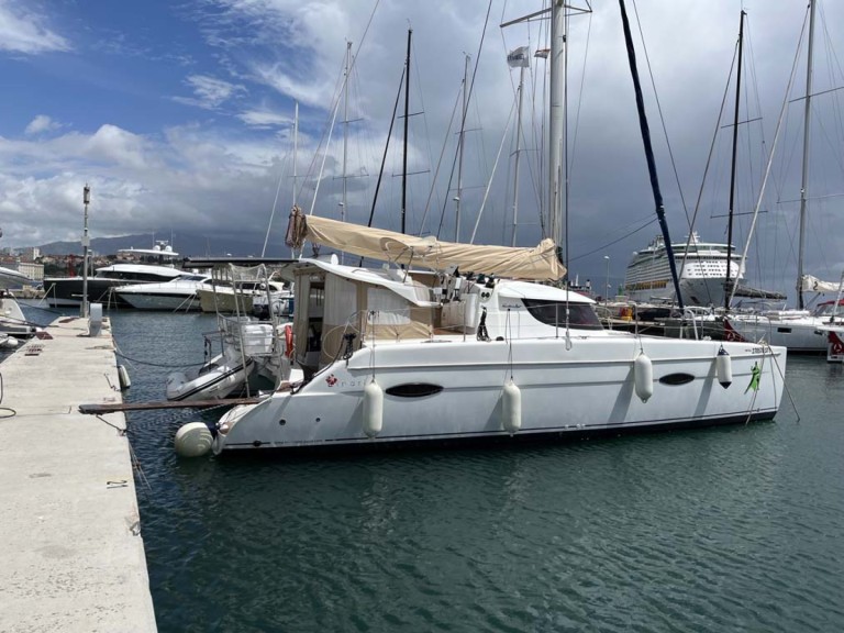 Yacht charter Trogir - Fountaine Pajot Lipari 41 on SamBoat