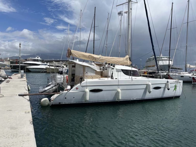 Yacht charter Trogir - Fountaine Pajot Lipari 41 on SamBoat