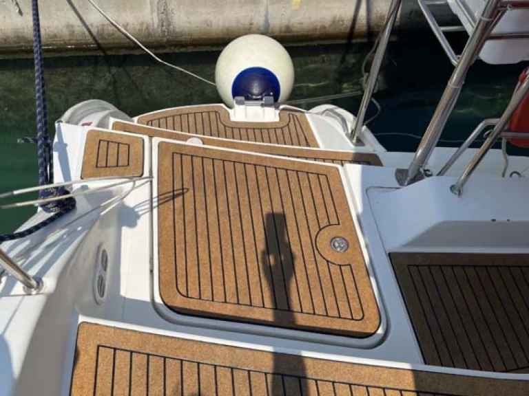 Hire a Fountaine Pajot Lipari 41 Trogir