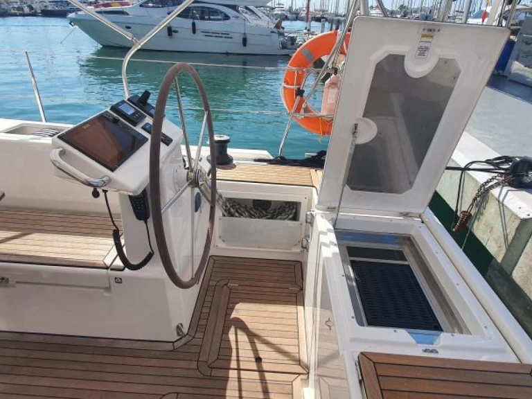 Sailboat to hire Cala d'Or at the best price