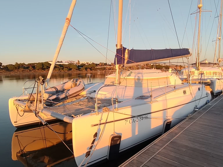 Yacht charter Ibiza Town - Fountaine Pajot Tobago 35 on SamBoat