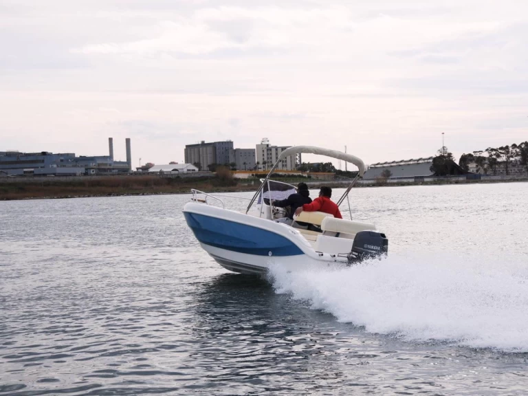 Motorboat to hire Sirmione at the best price