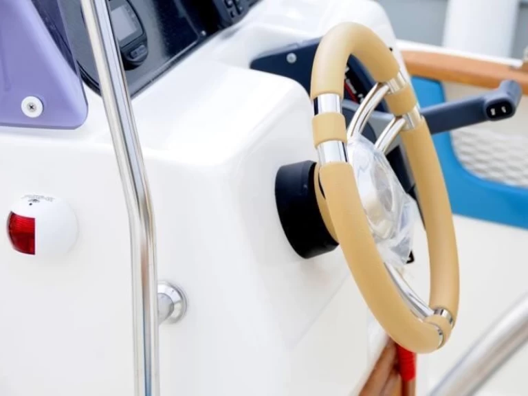 marinesite 18 OPEN  charter bareboat or skippered in  Sirmione