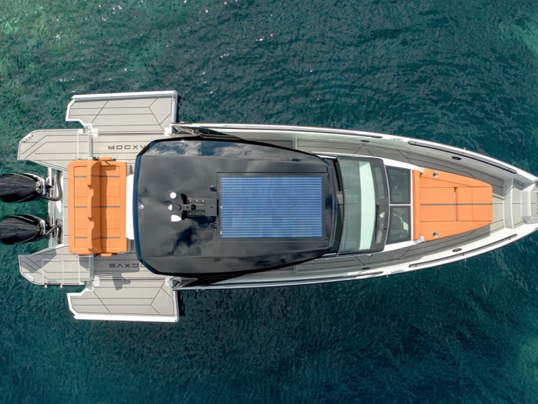 Yacht hire Cannes cheap Saxdor 320 GTO