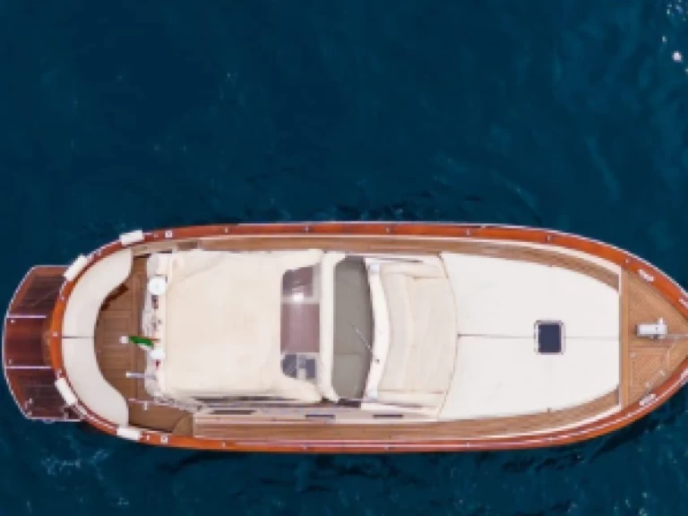 Charter a Apreamare Apreamare 11 in Positano on Samboat