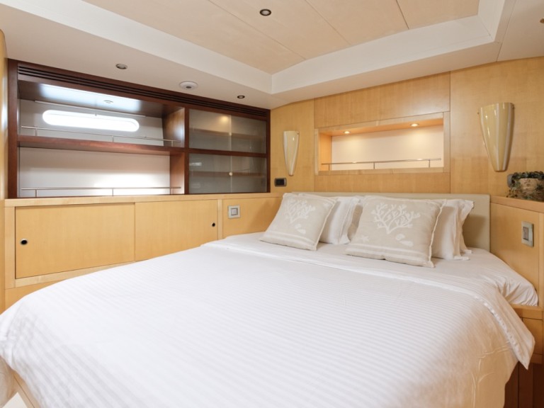 Charter a Garcia Yachts Garcia 72.2 in Kaštela on Samboat