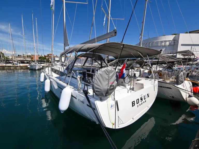 Sailboat hire in Zadar - Bavaria Bavaria C46