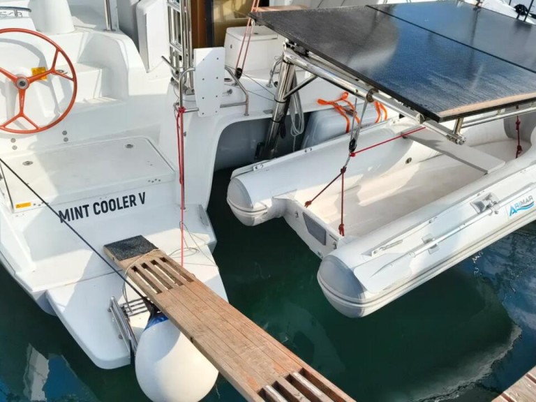 Catamaran hire in Pula - Excess Excess 11