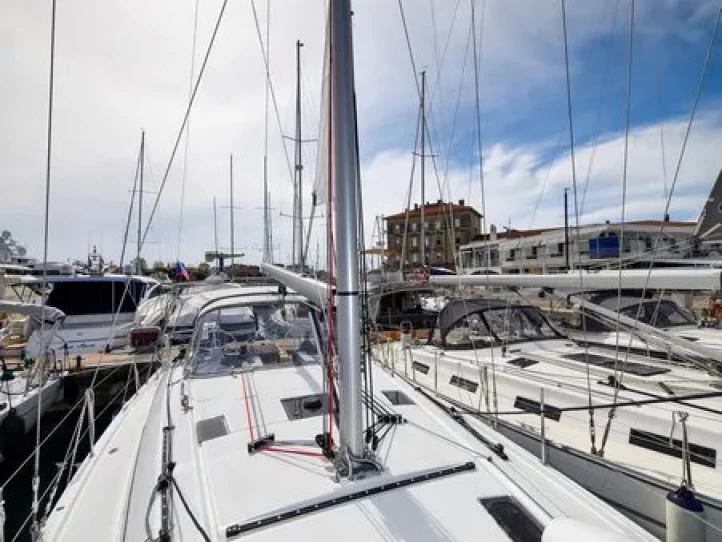 Sailboat to hire Zadar at the best price