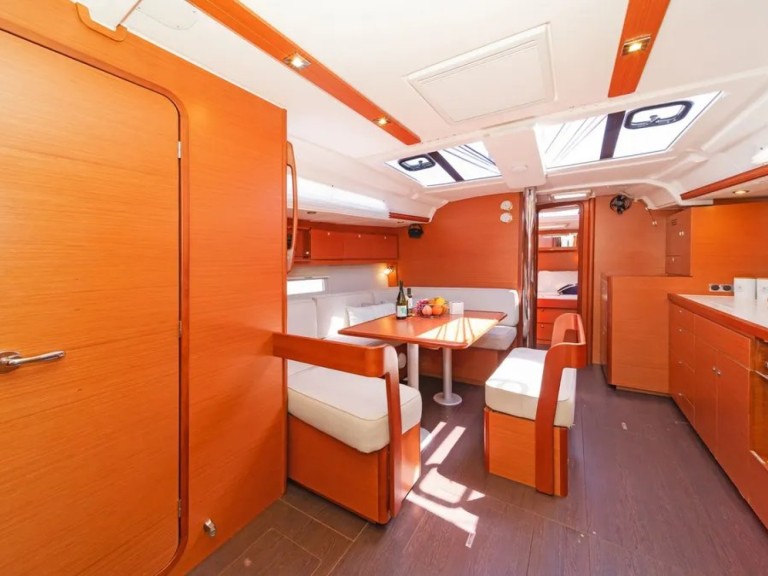 Hire Sailboat with or without skipper Dufour Ávdira