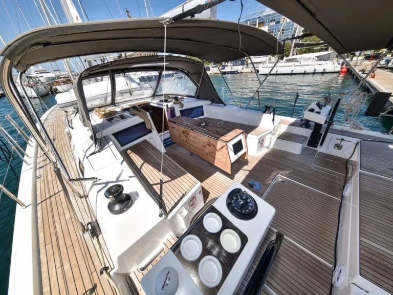 Hire Sailboat with or without skipper Dufour Zadar