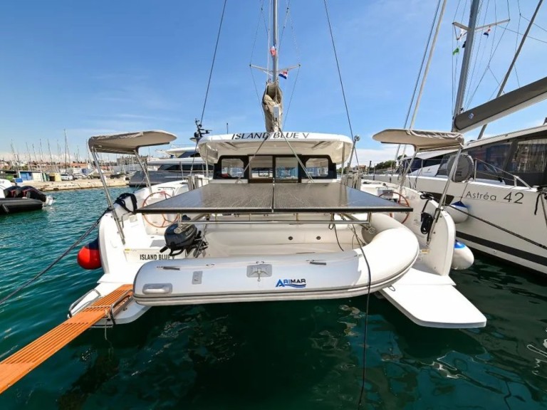Catamaran to hire Zadar at the best price