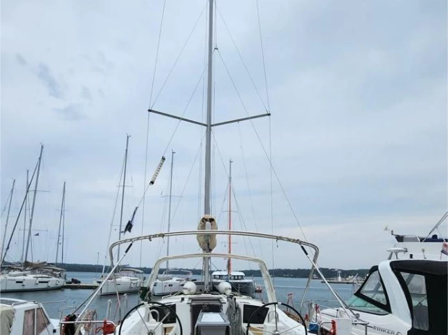 Yacht charter Pula - Bénéteau Oceanis 41.1 on SamBoat