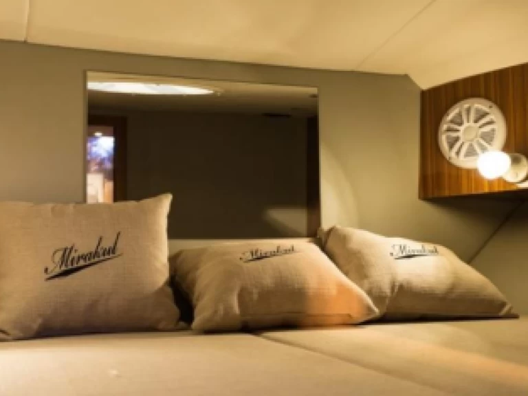 Hire a Grginić Mirakul 40 Split