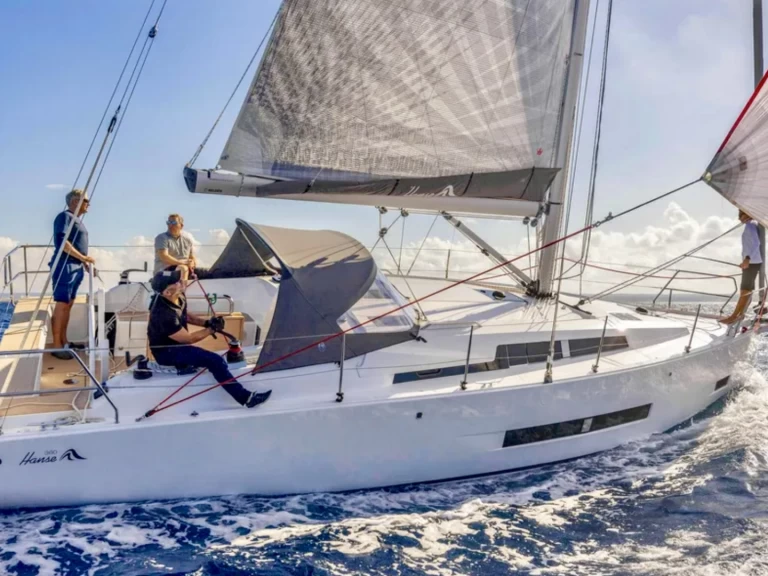 Charter a Hanse Hanse 360 in Geltinger Bucht on Samboat