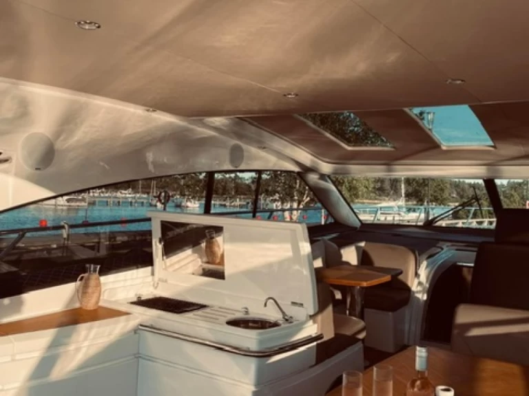 Hire Luxury Yacht with or without skipper Princess Makarska