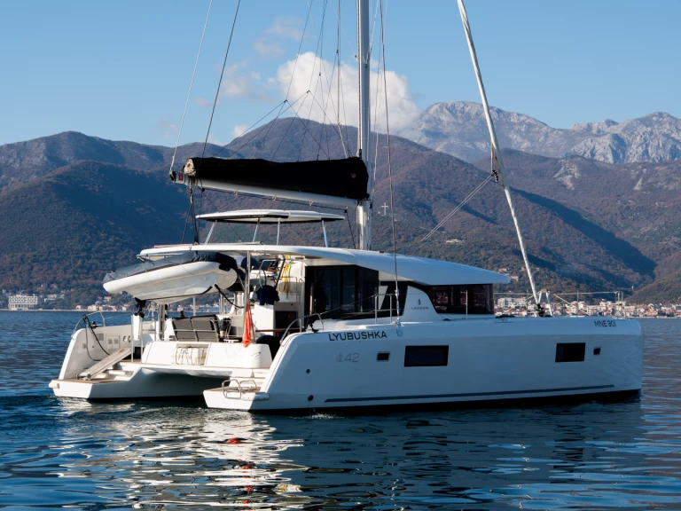 Charter a Lagoon Lagoon 42 in Tivat on Samboat