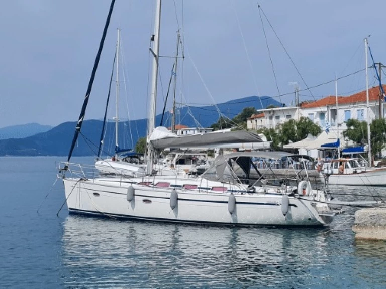 Hire Sailboat Bavaria with a boat licence