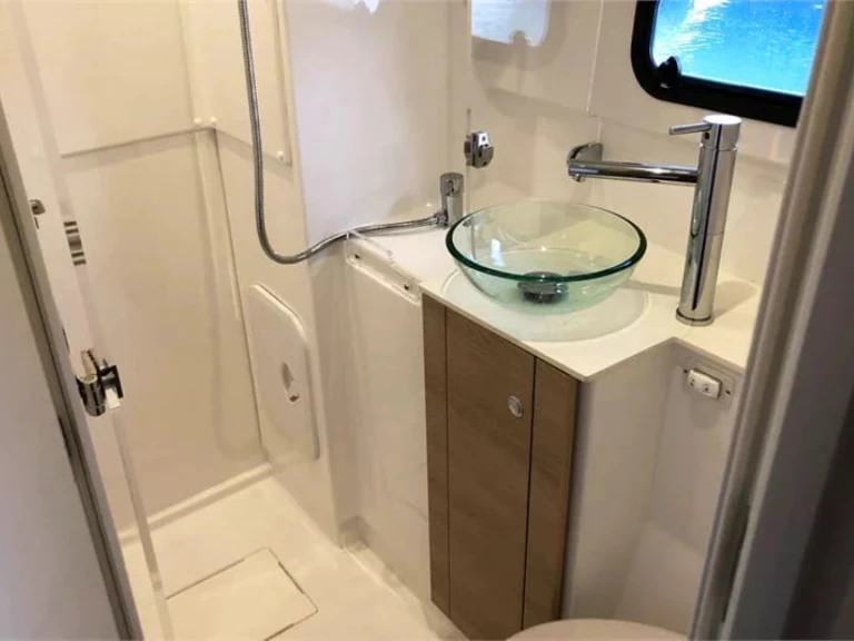 Charter a Bali Bali 4.5 in Palermo on Samboat