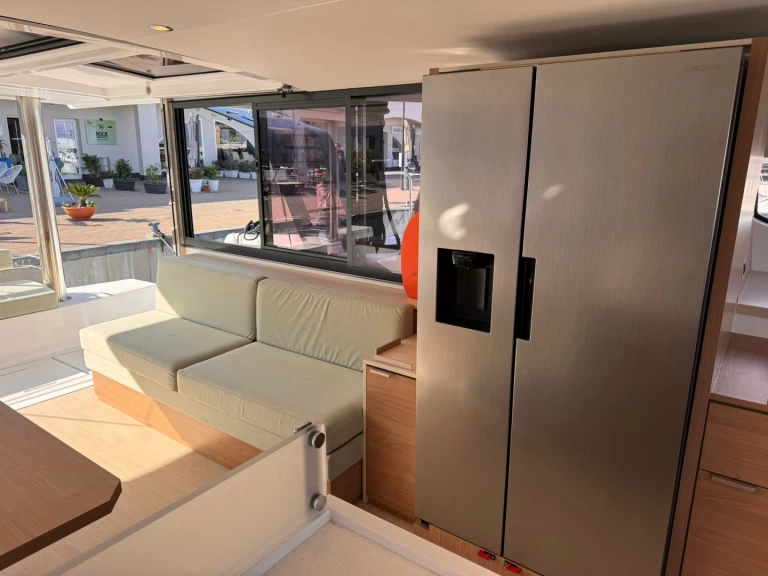 Yacht charter Olbia - Bali Bali 4.8 Silver Dolphin on SamBoat