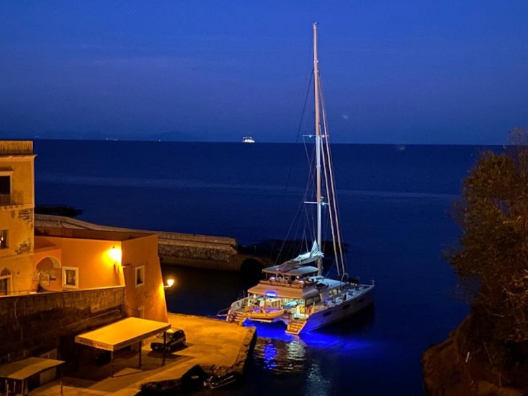 Hire Catamaran with or without skipper Lagoon Cugnana Verde