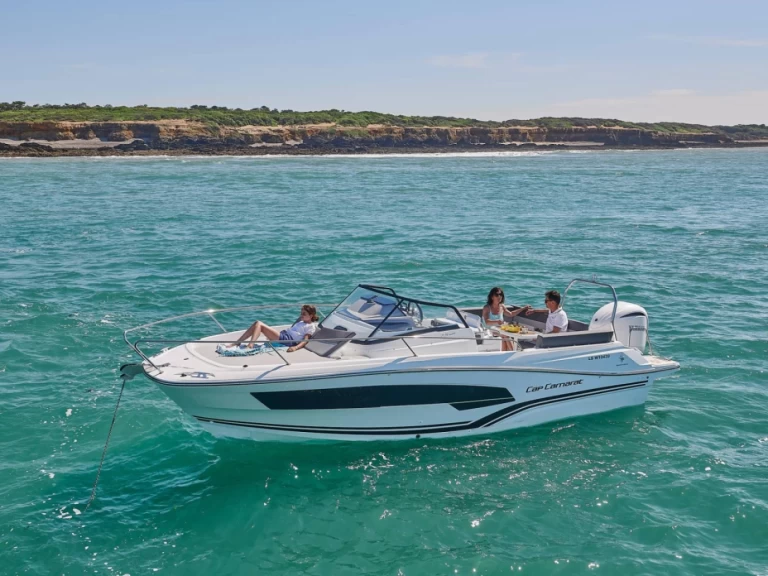 Motorboat hire in France - Jeanneau Cap Camarat 7.5 WA