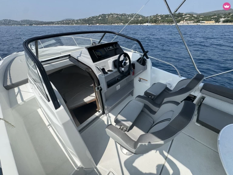 Yacht charter France - Jeanneau Cap Camarat 7.5 WA on SamBoat
