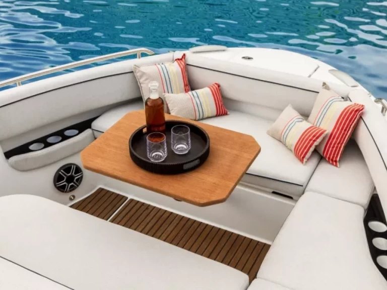 Motorboat hire in Makarska - Bénéteau Gran Turismo 36