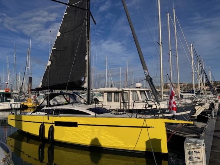 Sailboat hire in La Rochelle - RM RM 890