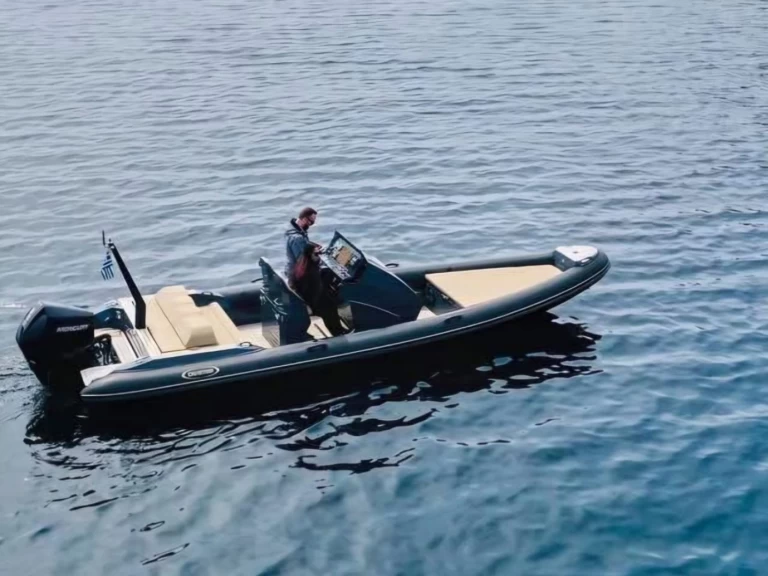 Hire Motorboat DIVERIB with a boat licence