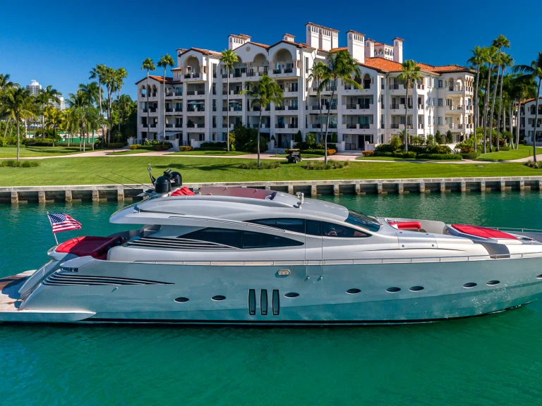 Charter a Pershing Pershing 90 in South Miami Beach on Samboat