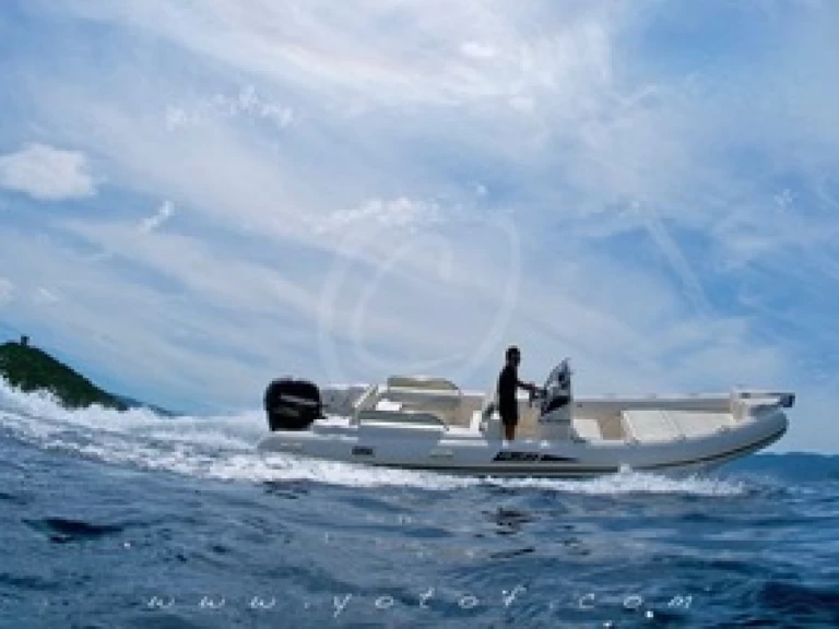 Yacht hire Port Grimaud cheap BSC 73 Ocean