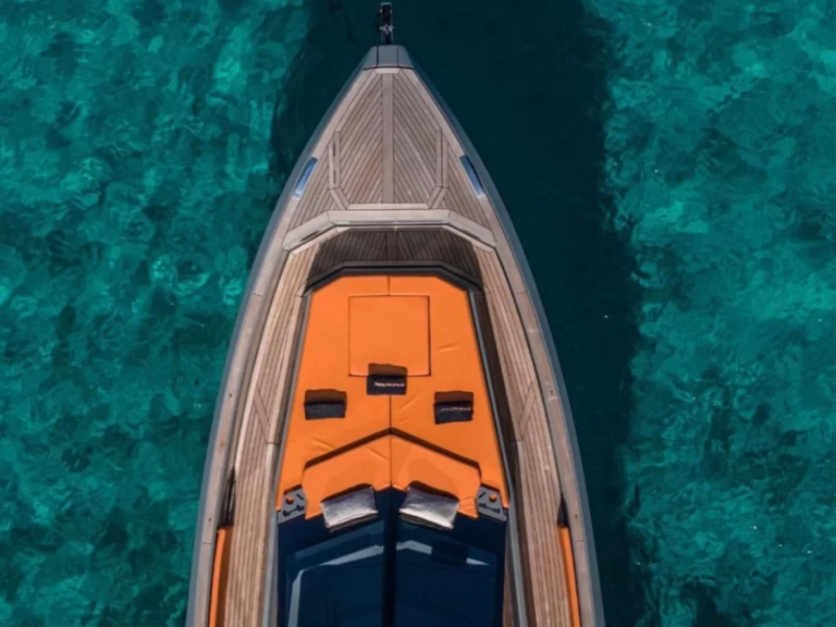 Yacht hire Ibiza Town cheap EVO 43