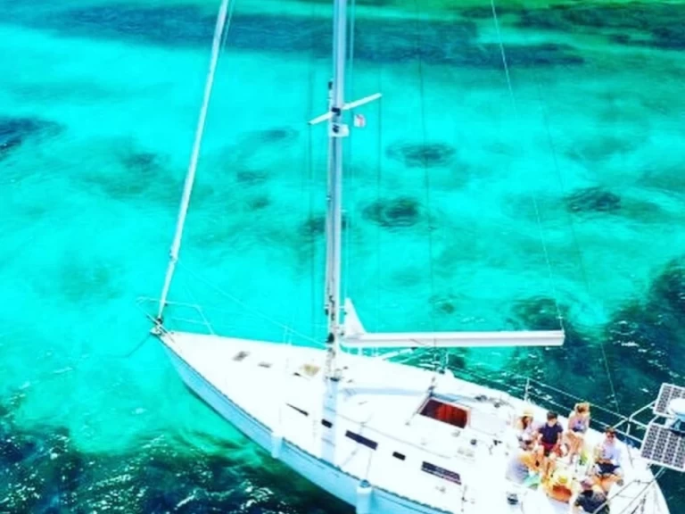 Hire a Jeanneau Sun Charm 39 Antibes