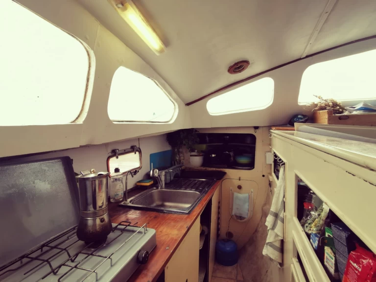 Catamaran to hire Sarzeau at the best price