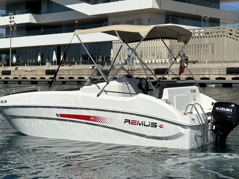 Motorboat hire in Valencia - Remus Remus 525SC